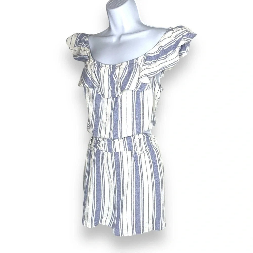 New Look Striped Two-Piece Set – Off Shoulder Top & Elastic Waist Shorts